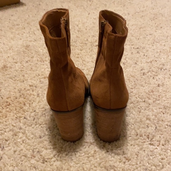 EUC Franco Sarto Brown Suede Booties Elmont sz 8 - Picture 3 of 7